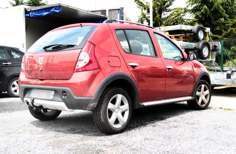 Montage attelage dacia sandero