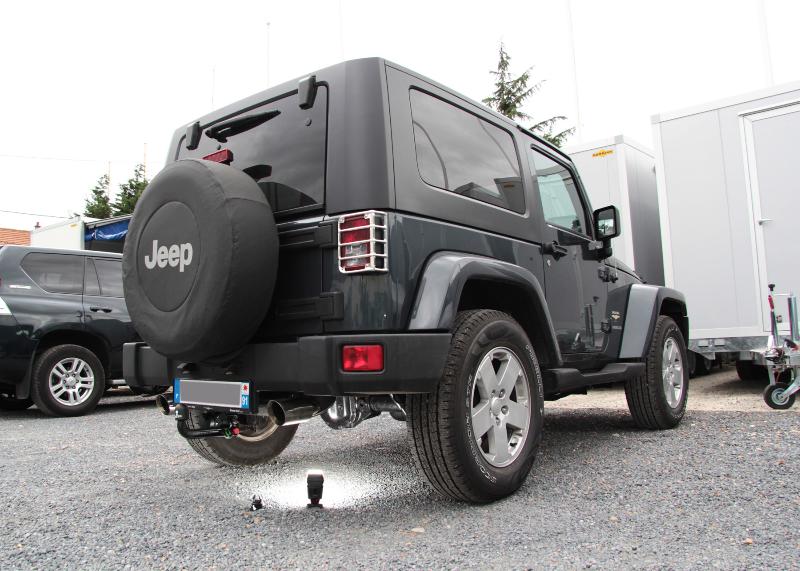 Montage attelage jeep wrangler