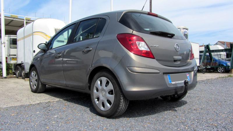 Montage attelage opel corsa d