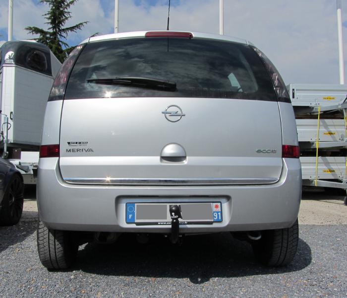Montage attelage opel
