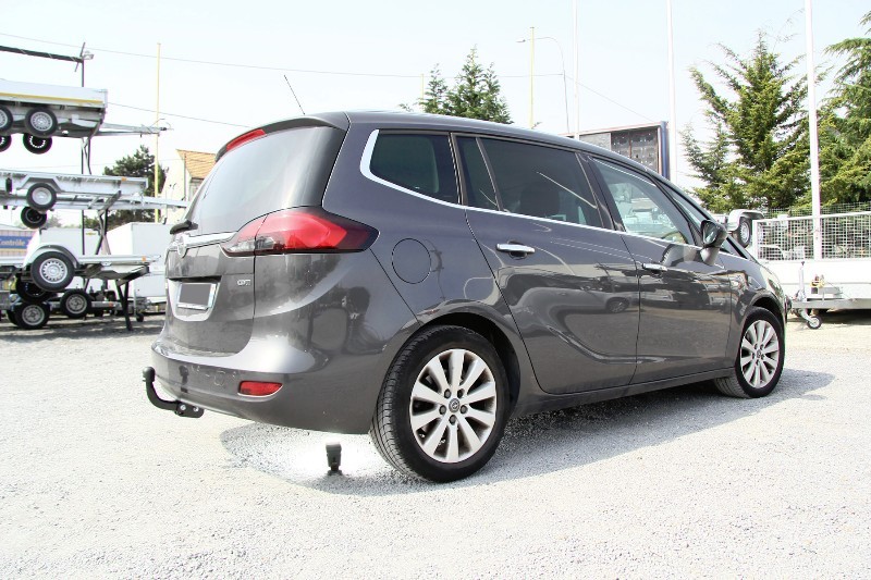 Montage attelage zafira tourer