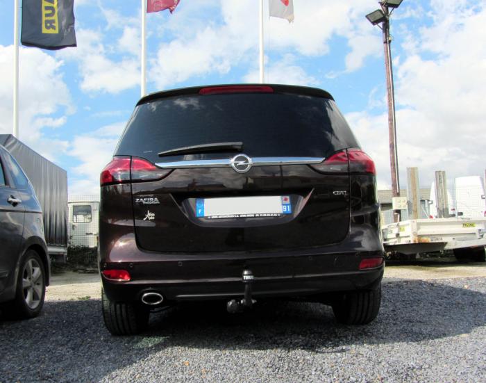 Montage attelage zafira tourer