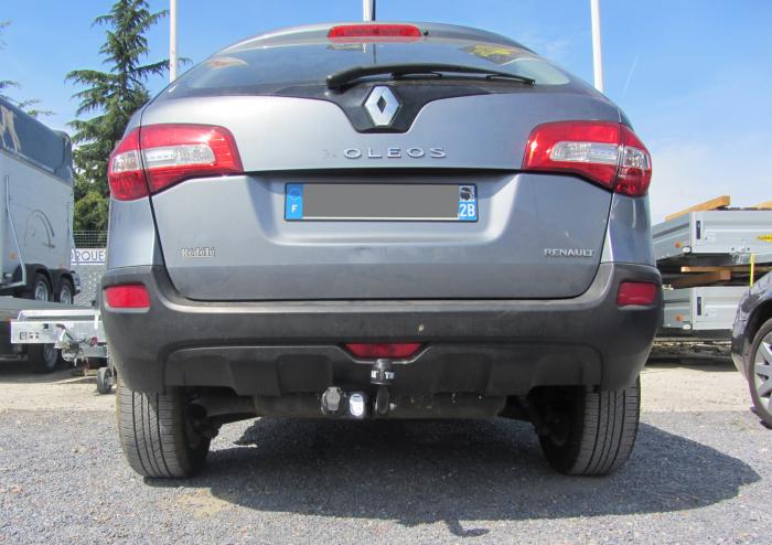 Montage attelage koleos