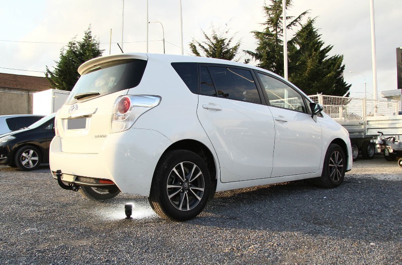 attelage toyota verso #2