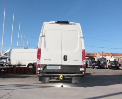 ATTELAGE IVECO DAILY FOURGON ET CHASSIS CABINE 2015