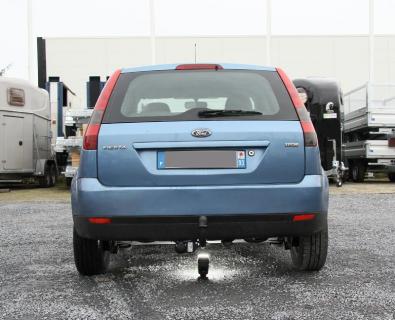 ATTELAGE FORD FIESTA