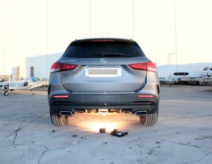 ATTELAGE MERCEDES GLA H247