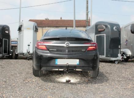 ATTELAGE OPEL INSIGNA BERLINE