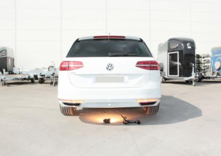 ATTELAGE VOLKSWAGEN PASSAT BREAK GTE B8