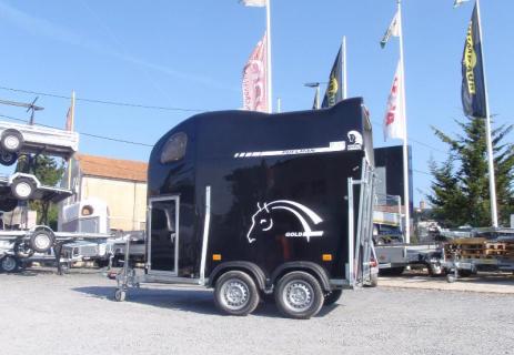 VAN 2 PLACES CHEVAL LIBERTE GOLD COMPACT