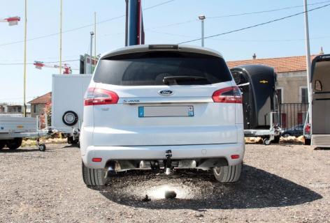 ATTELAGE FORD S MAX