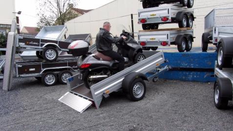 REMORQUE MOTO HUMBAUR 1386