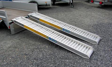 RAMPE DE CHARGEMENT ALU HUMBAUR 2.65 M
