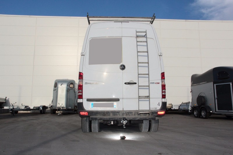 Attelage Pour Mercedes Sprinter Fourgon Propulsion (à Partir De 06/18) – Rotule Démontable, Montage Facile, Par GDW