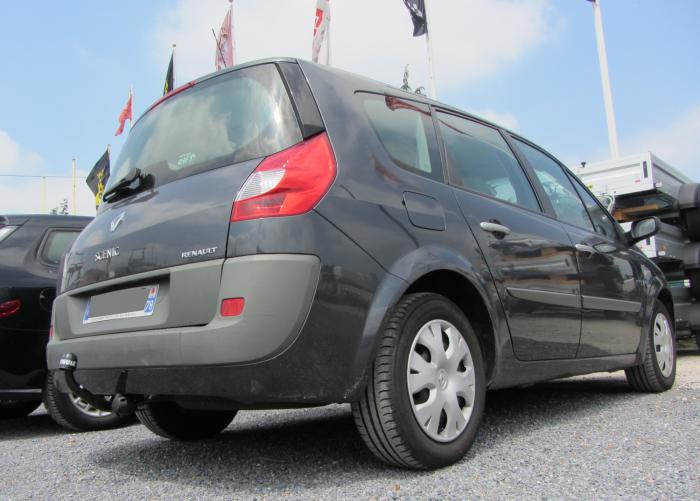 ATTELAGE RENAULT SCENIC 2-RENAULT SCENIC 2 BRINK THULE Patrick Remorques