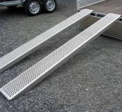 RAMPE DE CHARGEMENT ALU L=2.5 M 1000 KG