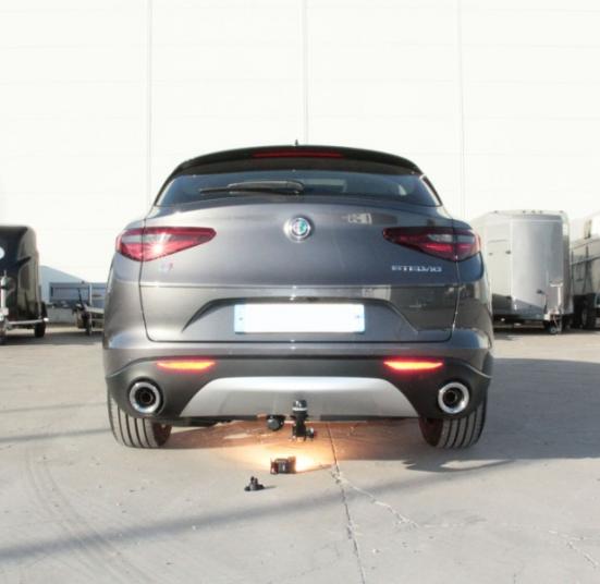 ATTELAGE ALFA ROMEO STELVIO