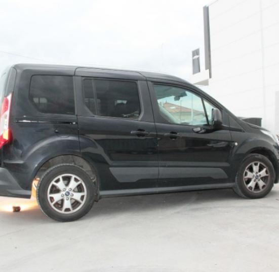 ATTELAGE FORD TOURNEO CONNECT