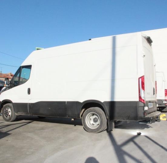 ATTELAGE IVECO DAILY FOURGON ET CHASSIS CABINE 2015