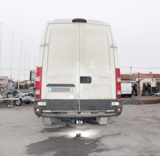 ATTELAGE IVECO DAILY FOURGON