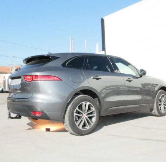 ATTELAGE JAGUAR F PACE