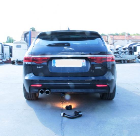 ATTELAGE JAGUAR XF SPORTBACK TYPE X650