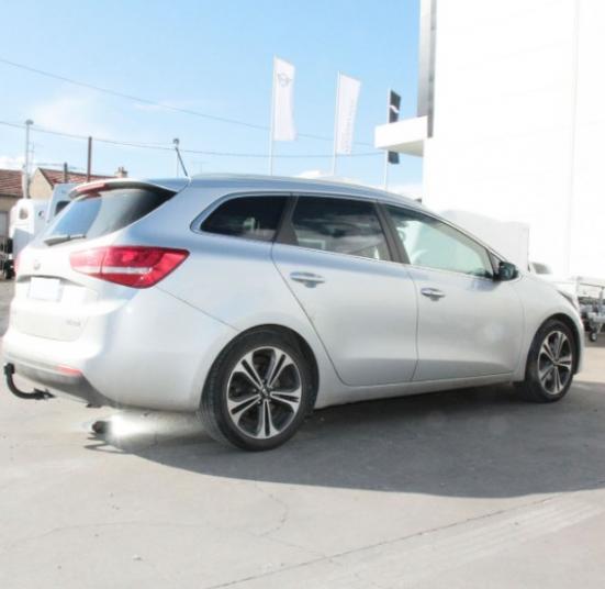 ATTELAGE KIA CEE'D SW