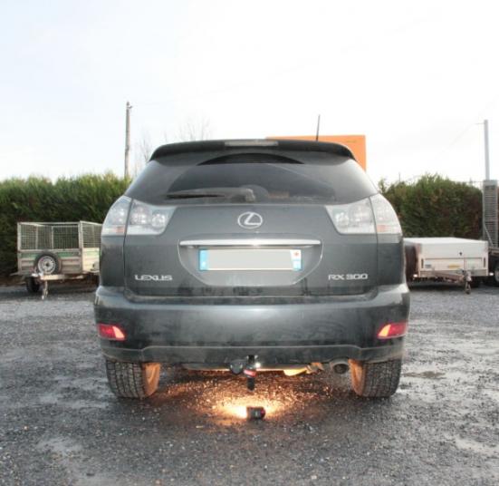 ATTELAGE LEXUS RX300