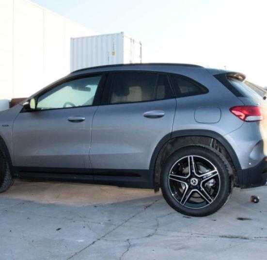 ATTELAGE MERCEDES GLA H247