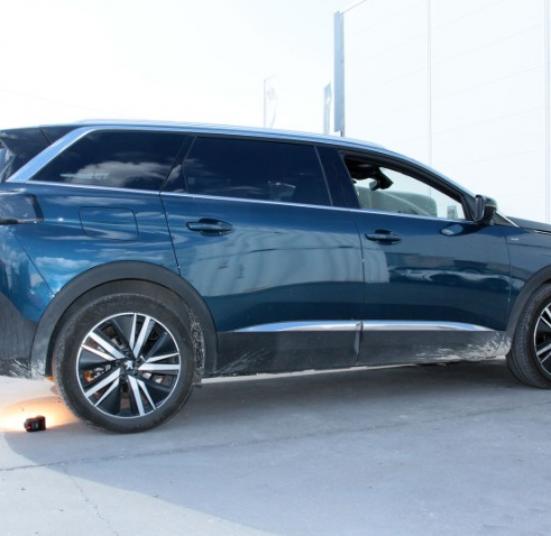 ATTELAGE  PEUGEOT 5008 SUV GT 