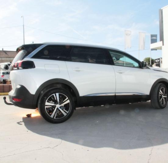 ATTELAGE PEUGEOT 5008 SUV