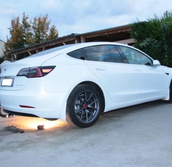 ATTELAGE TESLA MODEL 3