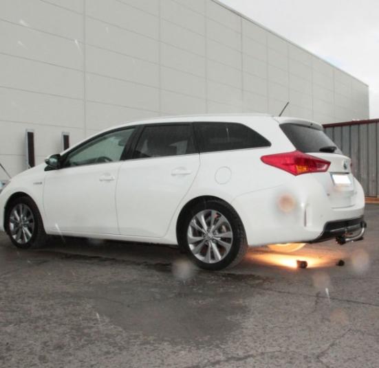 ATTELAGE TOYOTA AURIS BREAK HYBRIDE