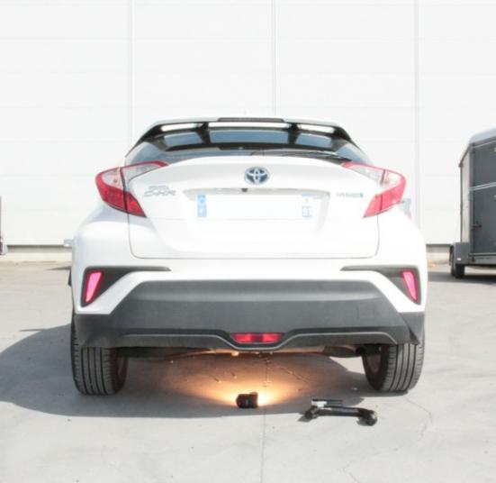 ATTELAGE TOYOTA CHR HYRIDE