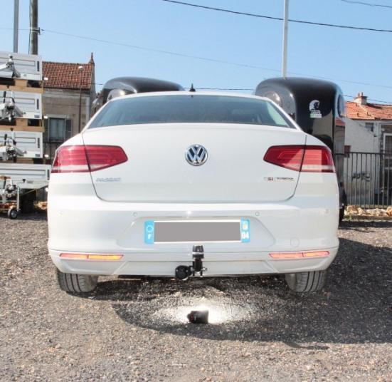 ATTELAGE VOLKSWAGEN PASSAT BERLINE