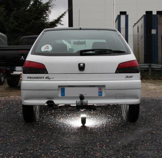 ATTELAGE PEUGEOT 306 BERLINE