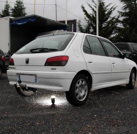 ATTELAGE PEUGEOT 306 BERLINE