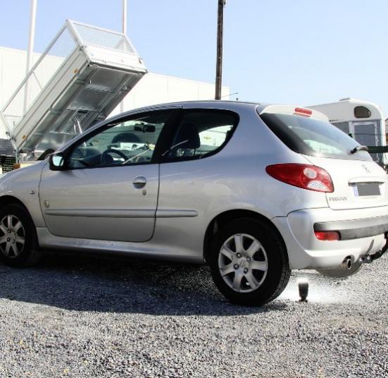 ATTELAGE PEUGEOT 206 +