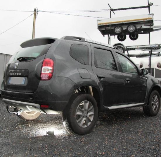 ATTELAGE DACIA DUSTER