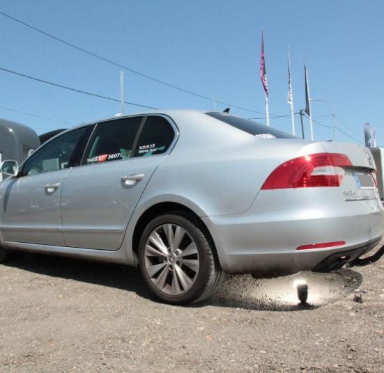 ATTELAGE SKODA SUPERB BERLINE