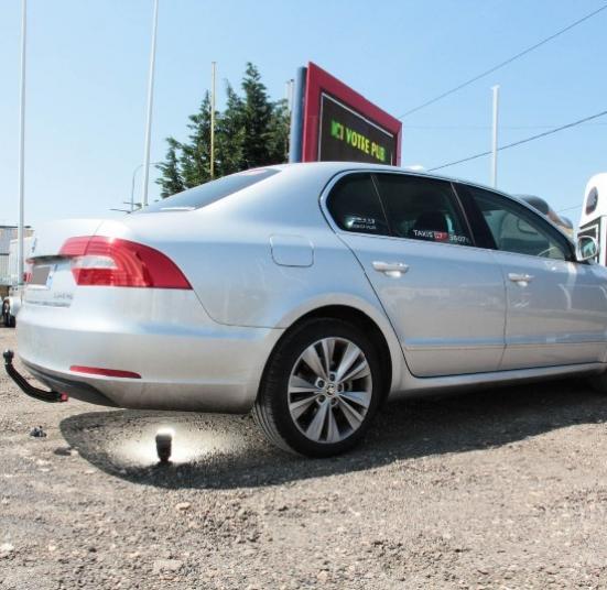 ATTELAGE SKODA SUPERB BERLINE