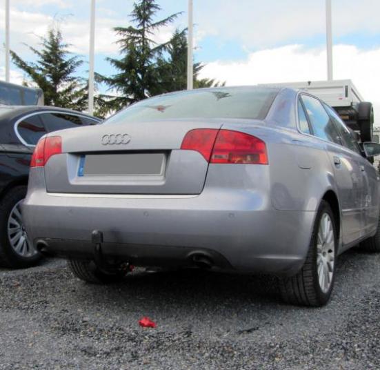 ATTELAGE AUDI A4