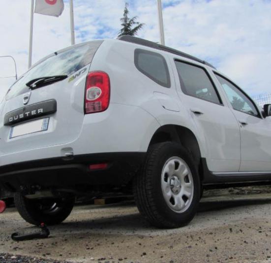 ATTELAGE DACIA DUSTER