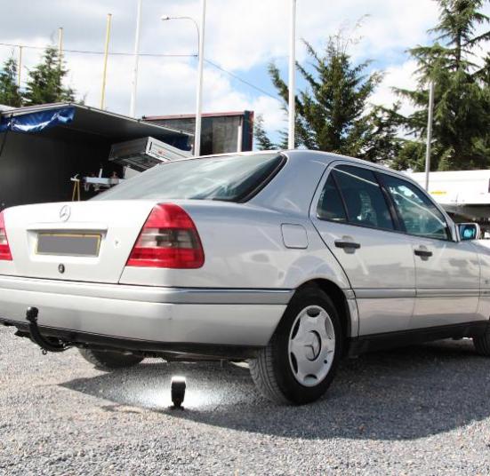 ATTELAGE MERCEDES CLASSE C W202