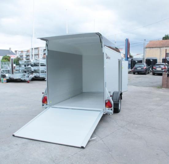 REMORQUE FERMEE DEBON ROADSTER 400 ALU + PORTE LATERALE