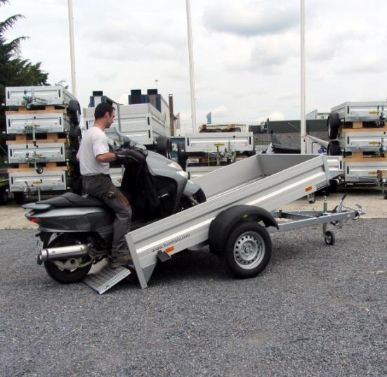 REMORQUE MOTO HUMBAUR 1586