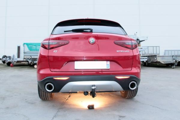 ATTELAGE ALFA ROMEO STELVIO