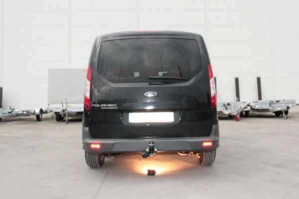 ATTELAGE FORD TOURNEO CONNECT