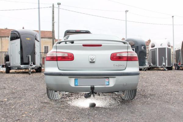 ATTELAGE RENAULT LAGUNA 2 BERLINE