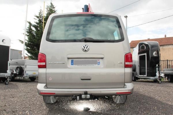 ATTELAGE VOLKSWAGEN TRANSPORTER T 5 CALIFORNIA